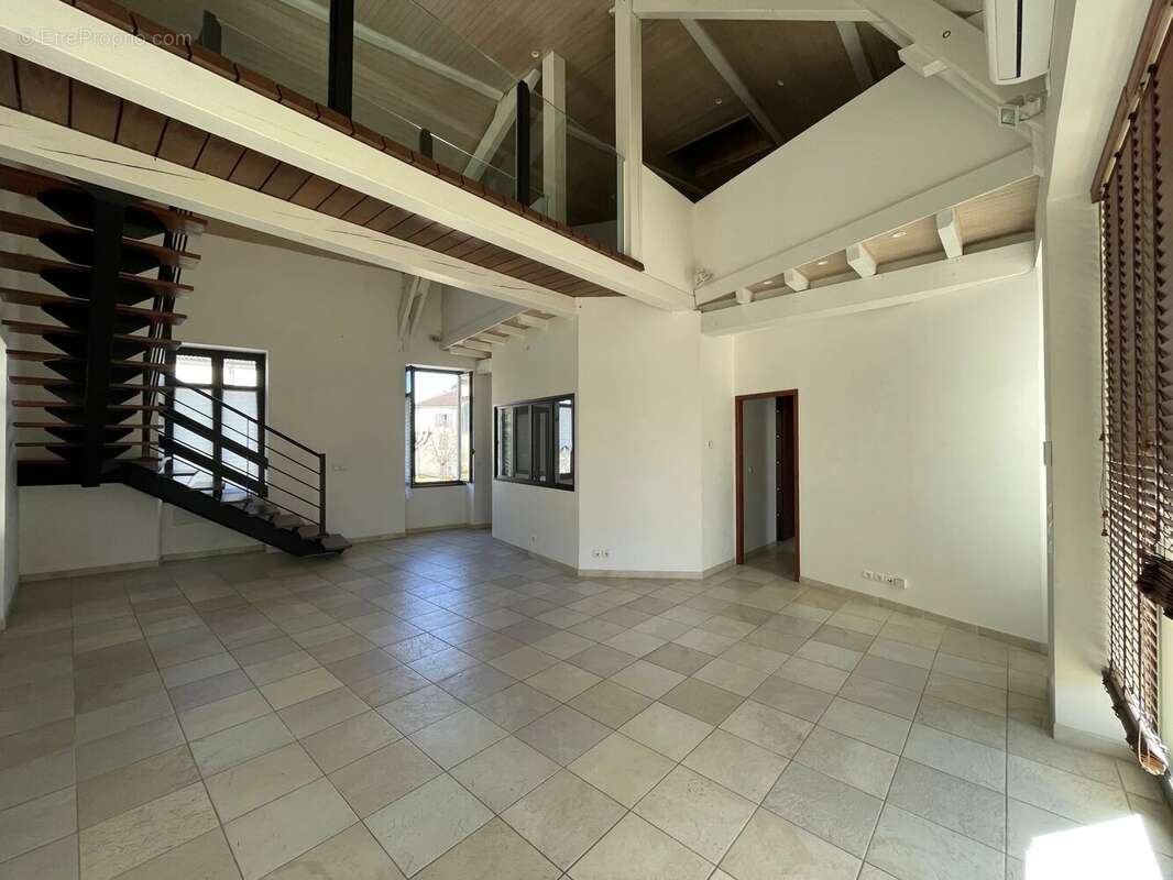 Maison à POUILLON