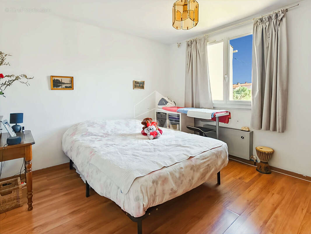 Maison à CHATEAUNEUF-LES-MARTIGUES