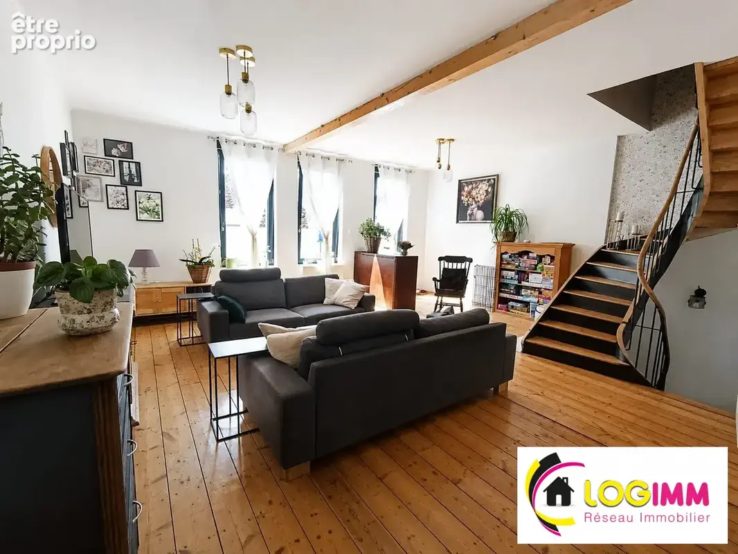 Maison 340 m² à Solesmes  - photo 2
