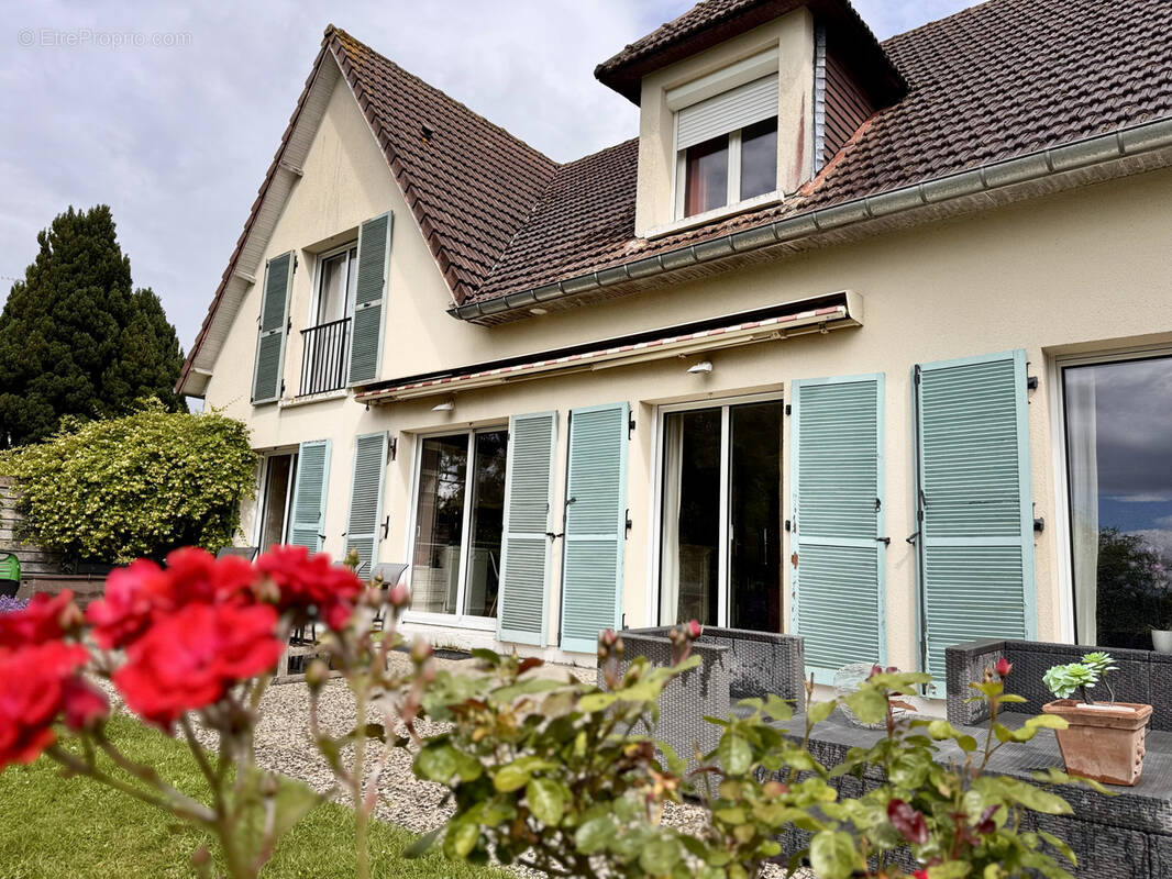 Maison à VERS-SUR-SELLES