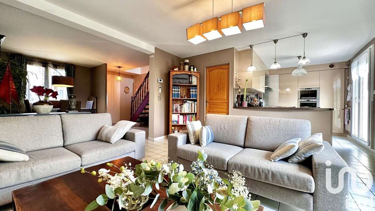 Photo 5 - Maison à PONTAULT-COMBAULT