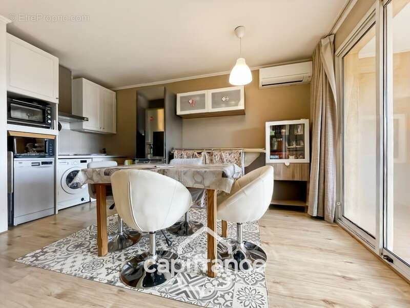 Appartement à MALLEMORT