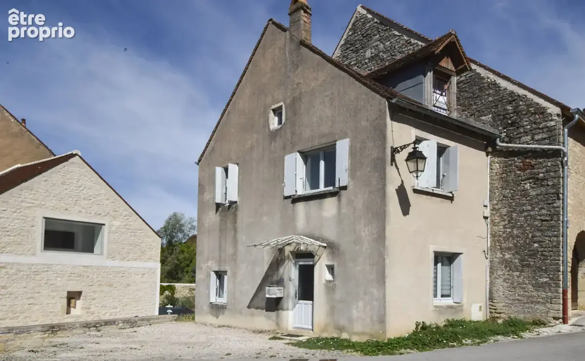 Appartement à PESMES