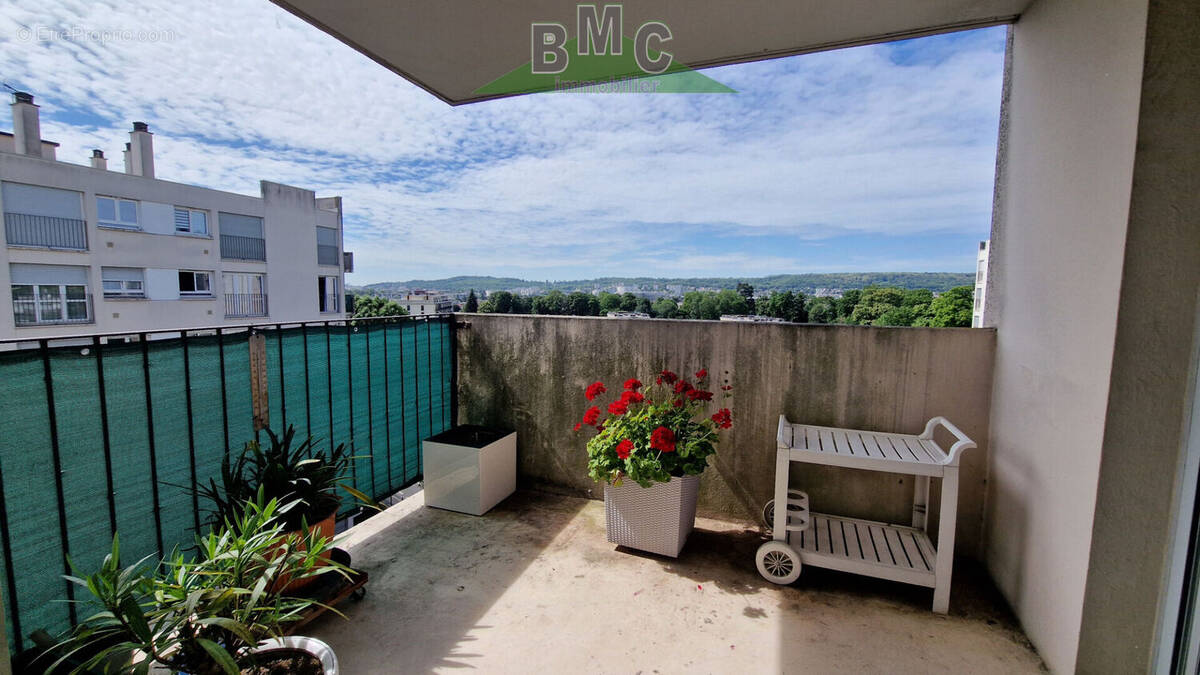 Appartement à LE PLESSIS-BOUCHARD