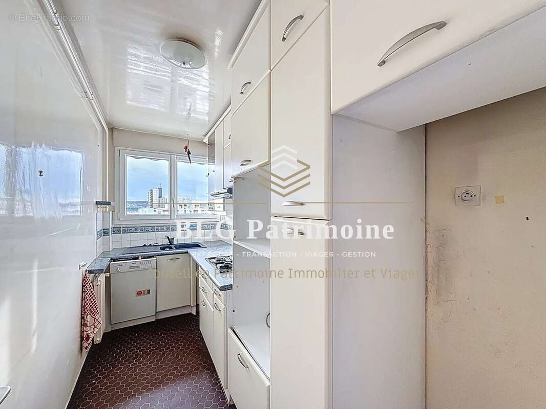 Appartement à PARIS-15E