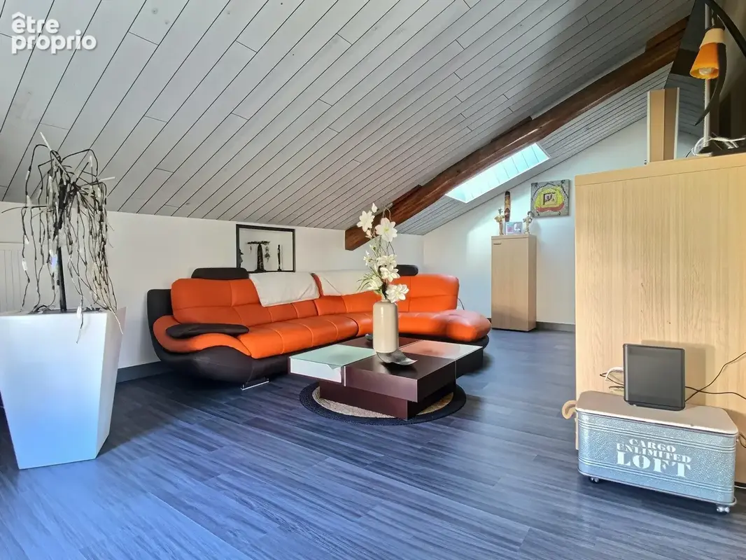 Maison avec piscine, jacuzzi et beaux espaces annexes - photo 7