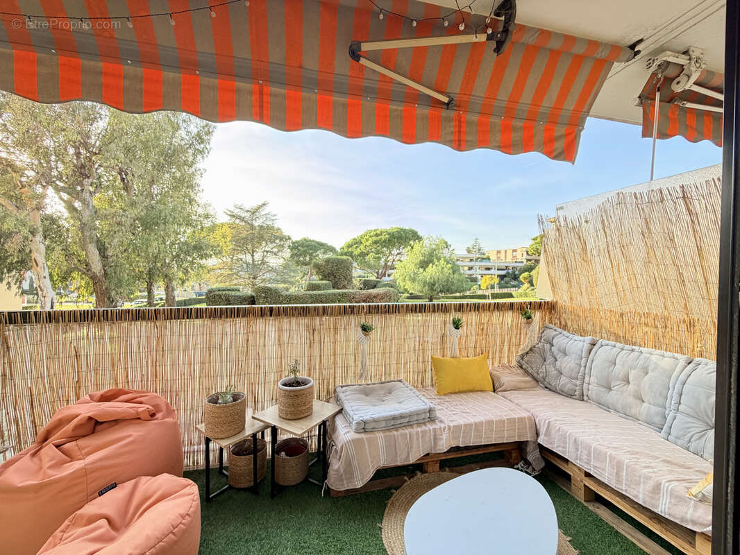 Appartement 3 pièces, au calme et vue verdure, quartier Terrefial, proche de Cannes centre - photo 3
