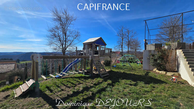 Ardèche - Magnifique Maison d'architecte de 184 m² habitable - Bel espace extérieur - Vue panoramique sur les montagnes ardèchoi - photo 41