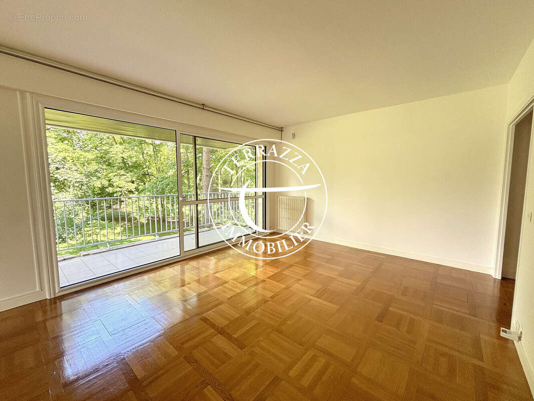 Appartement à GARCHES