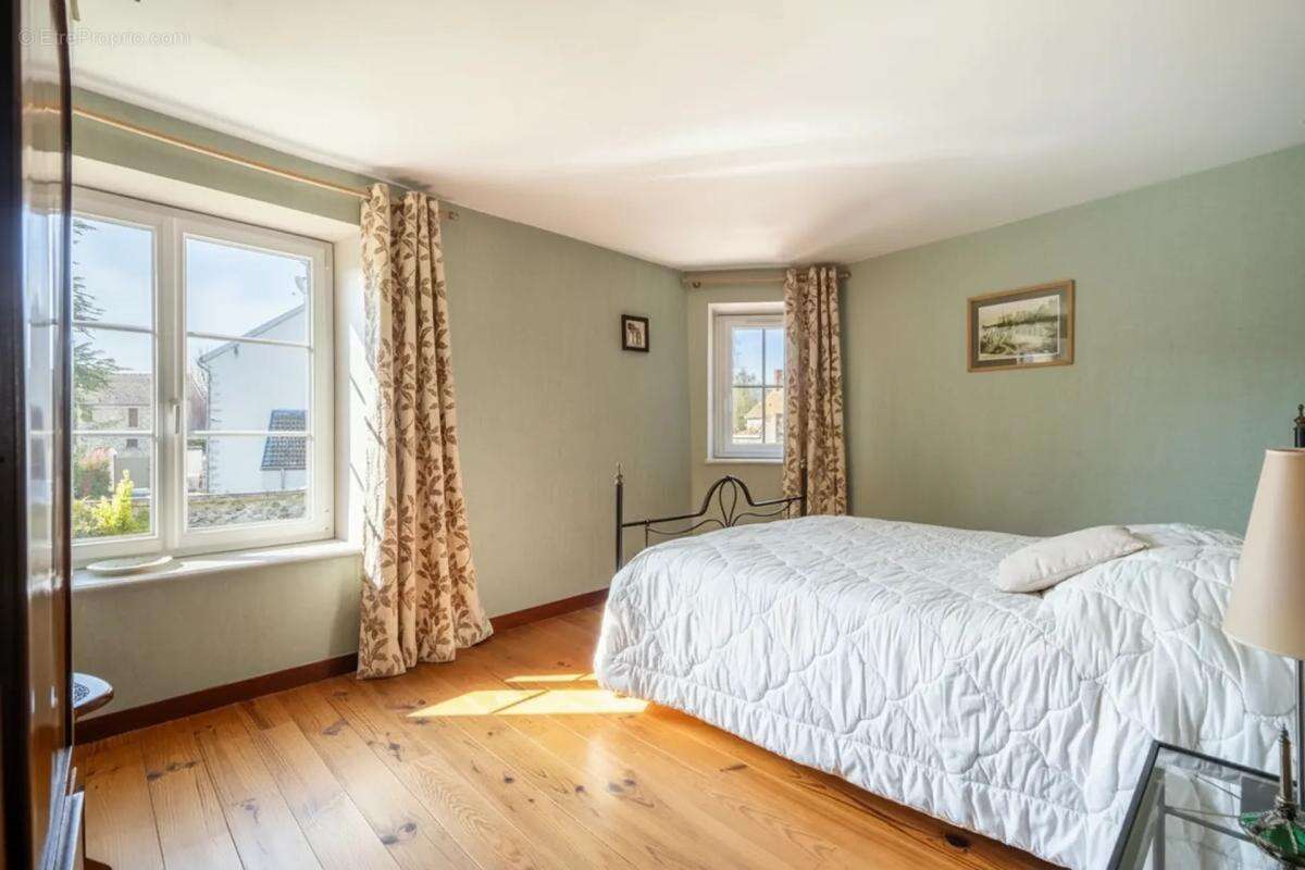 Élégante maison en pierre, 298m² à Flacourt - photo 11