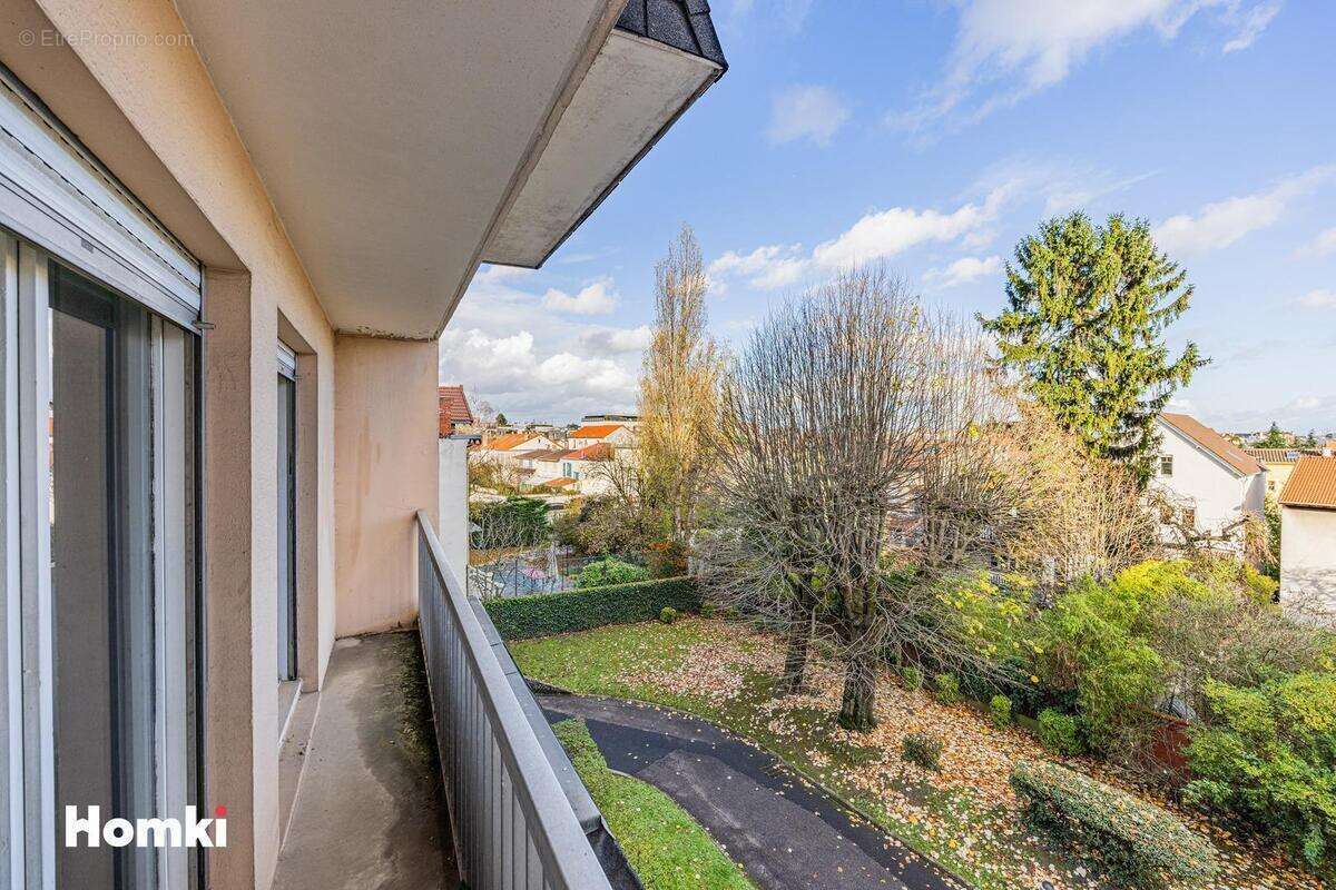 Appartement à LE PERREUX-SUR-MARNE
