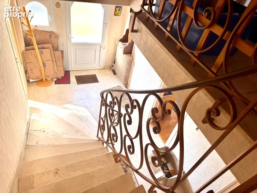 Maison à vendre 7 pièces PLOUGUIN (29) - photo 10