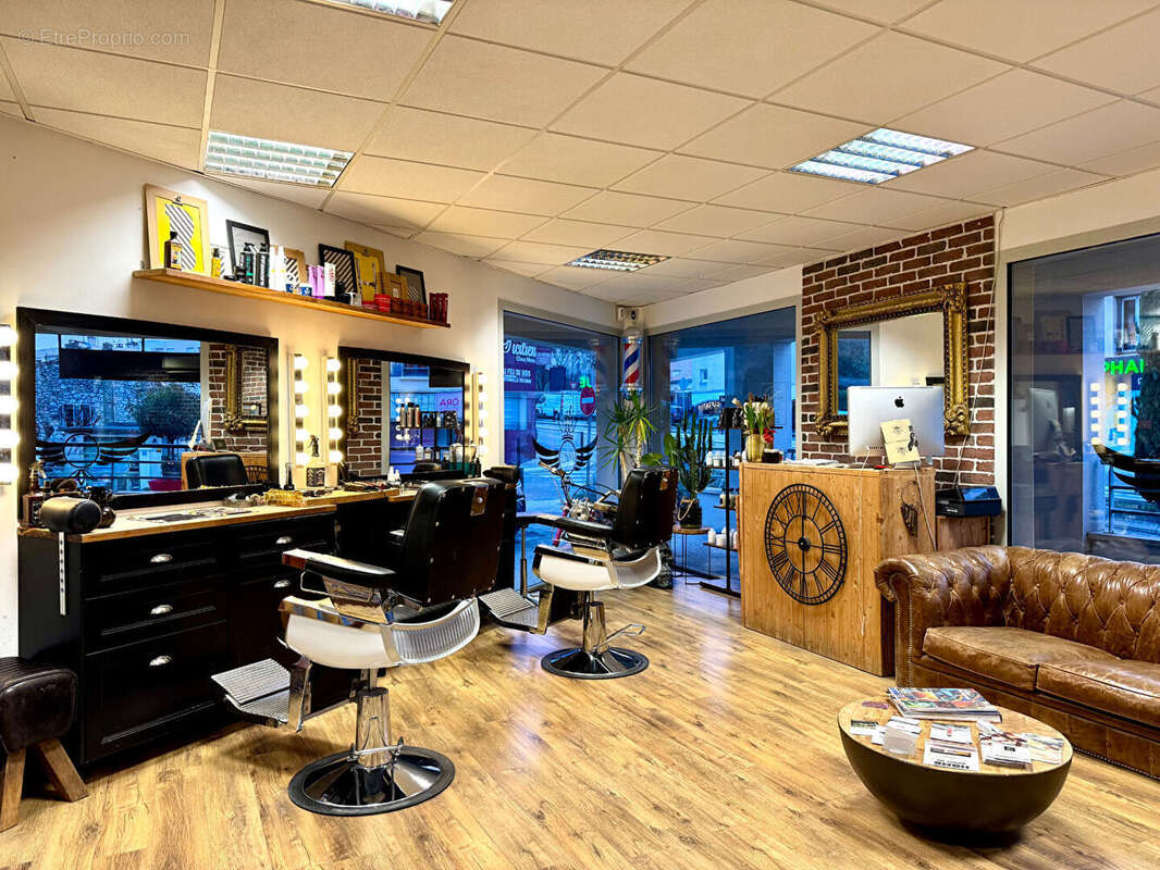 Commerce à LES ANGLES