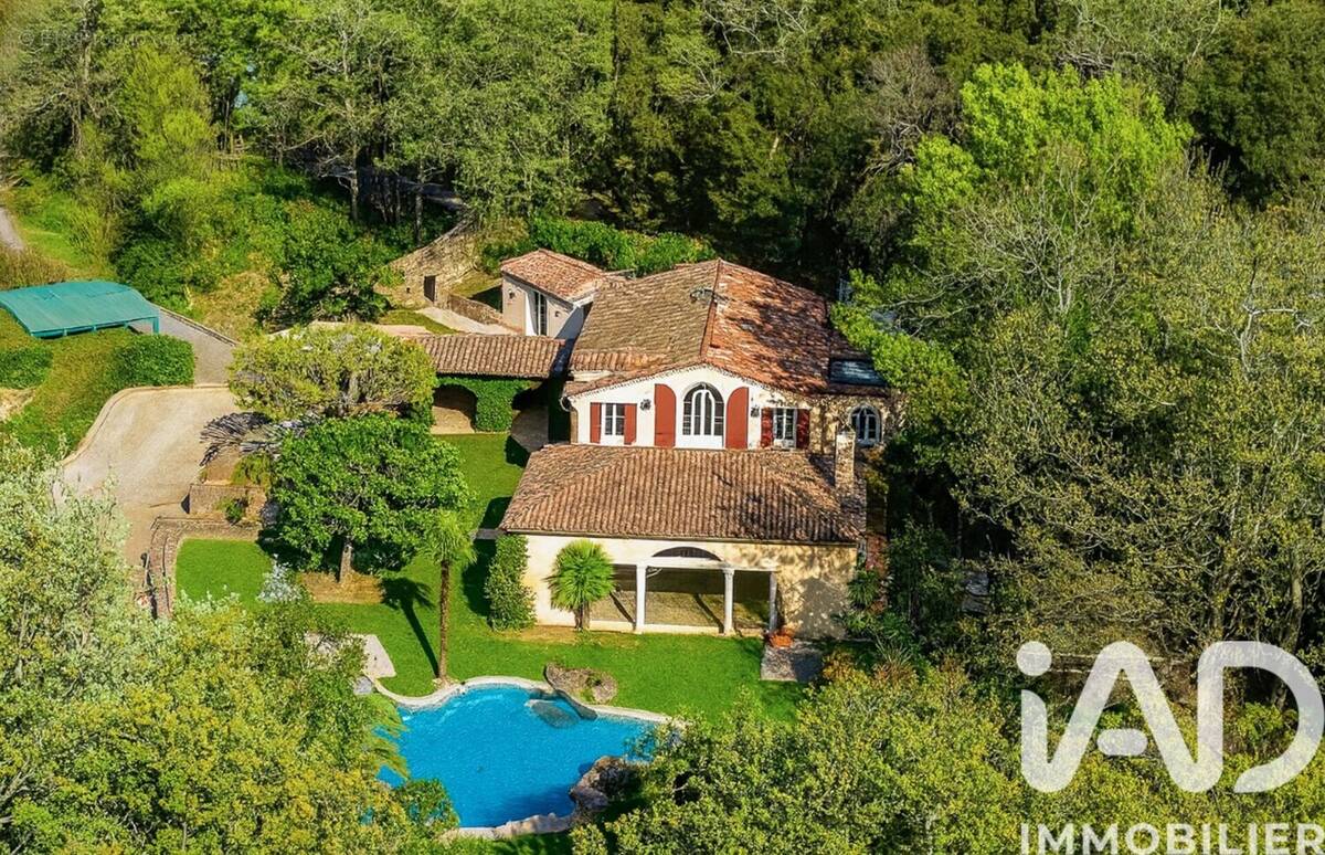 Photo 1 - Maison à COGOLIN