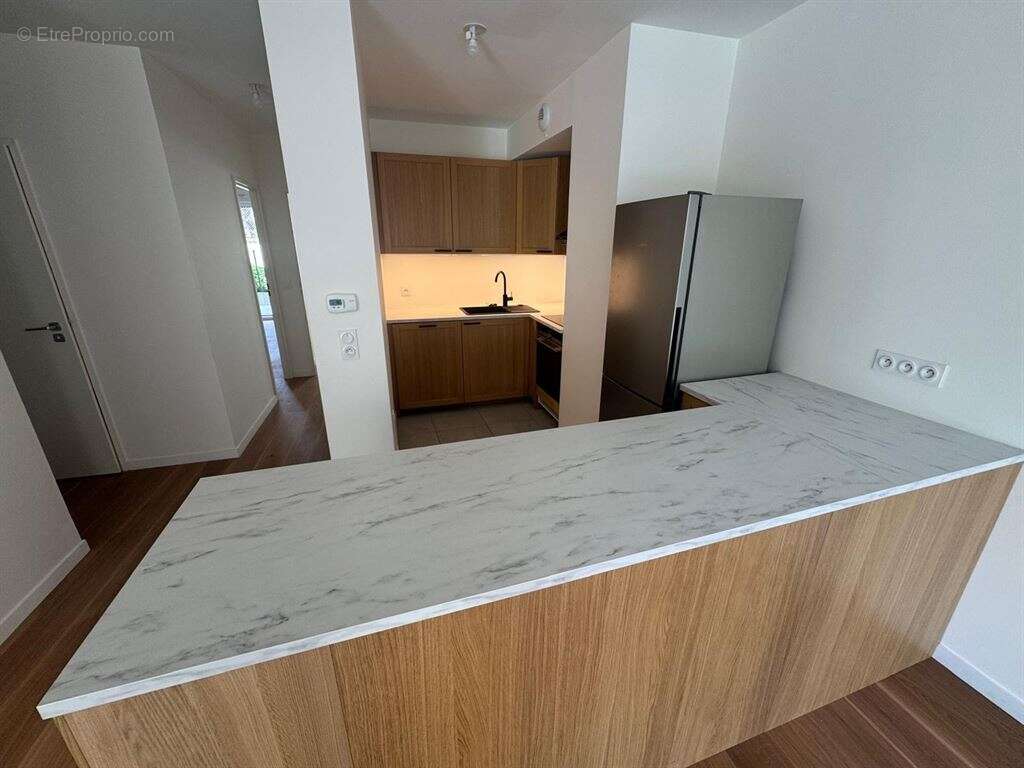 Appartement à SURESNES