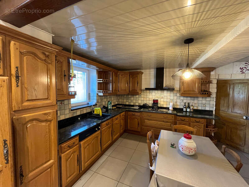 Maison à vendre 6 pièces BERTRICHAMPS 181m² - photo 4