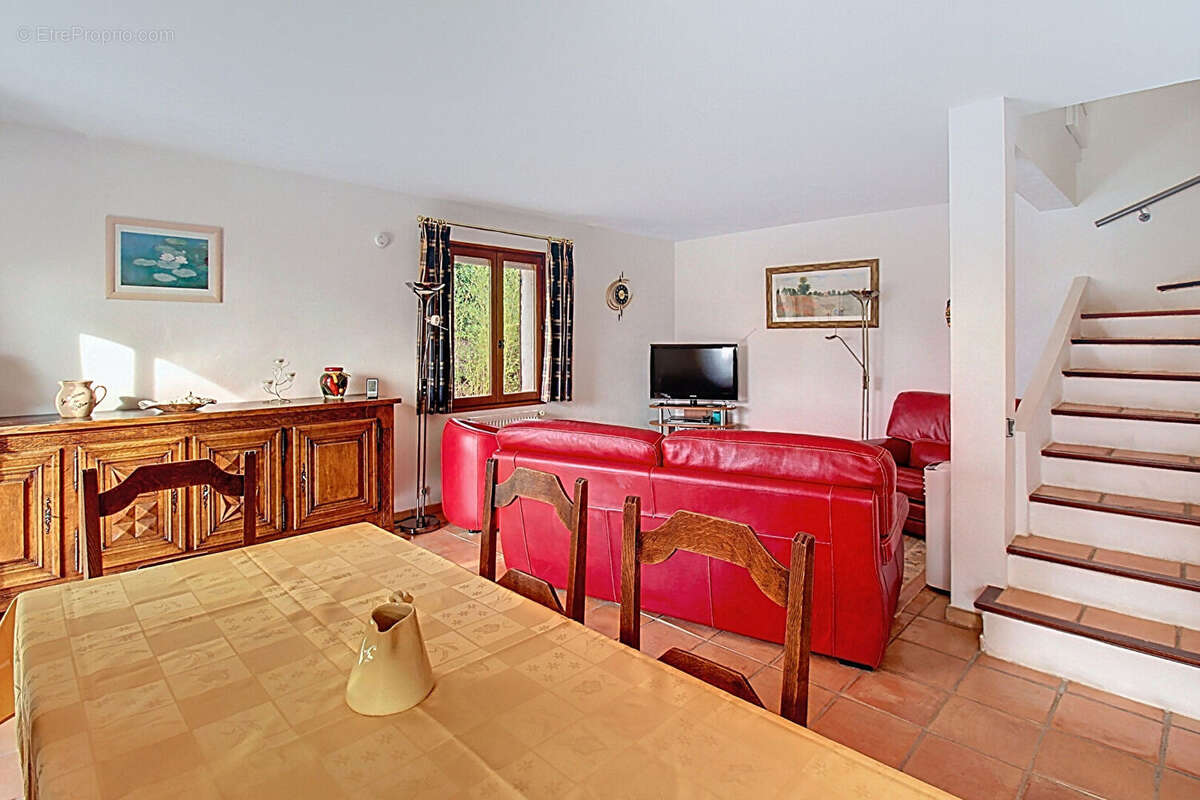 Maison à LORGUES