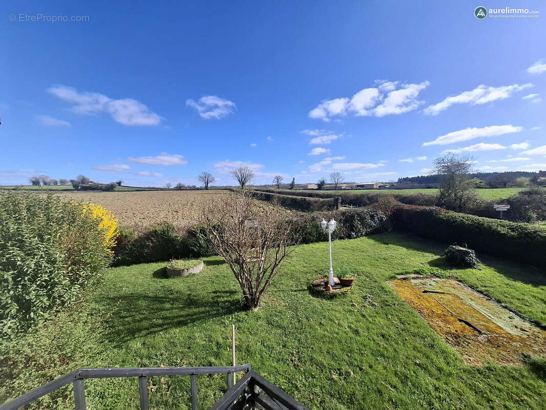 Maison à NERIS-LES-BAINS