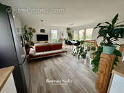 Maison à LA TOUR-DE-SALVAGNY