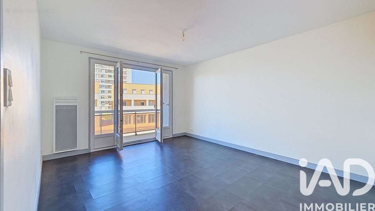 Photo 3 - Appartement à YZEURE
