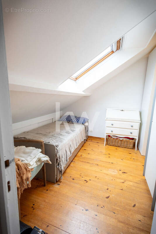 Maison 80 m² à Checy  - photo 7