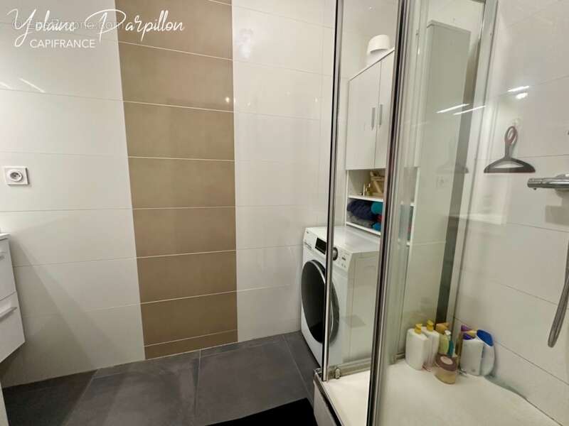 Appartement à vendre 4 pièces LA ROCHE SUR YON (85) - photo 6