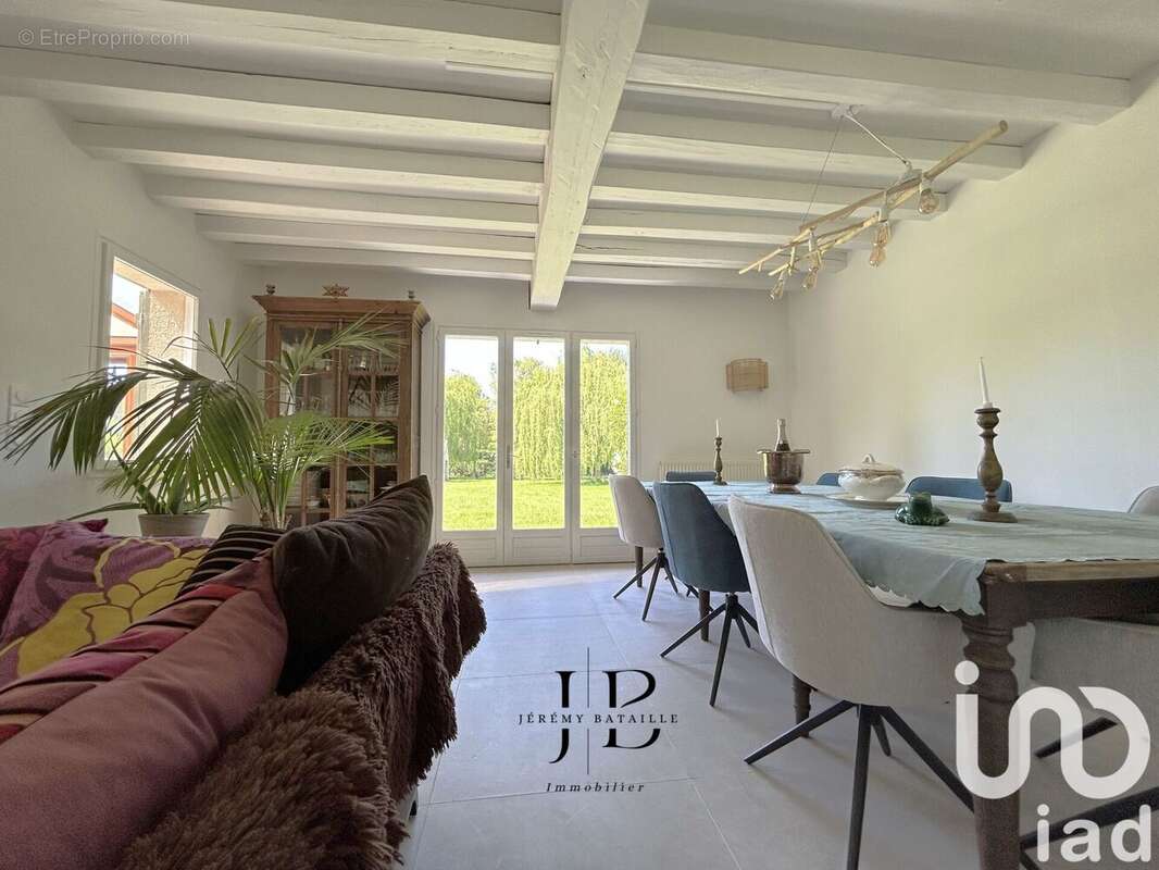 Maison 185 m² à Bonneville-Sur-Touques  - photo 7