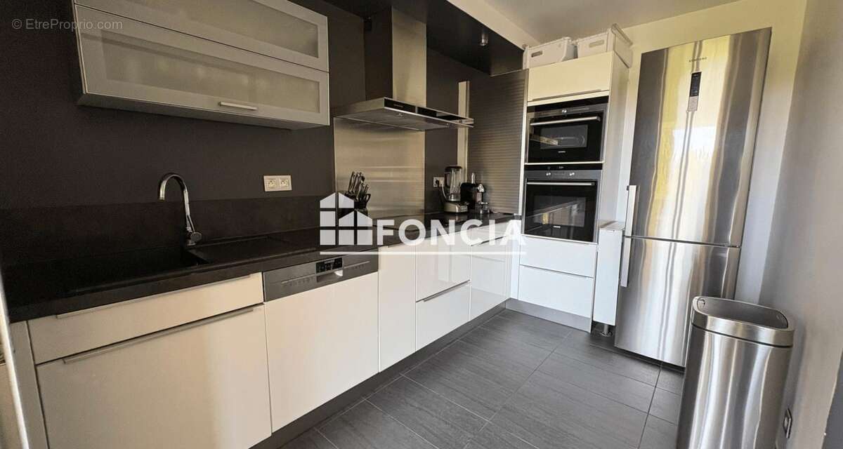 Appartement à CARQUEIRANNE