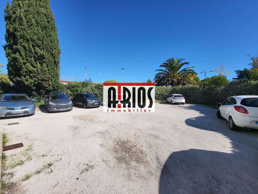 Commerce à SANARY-SUR-MER