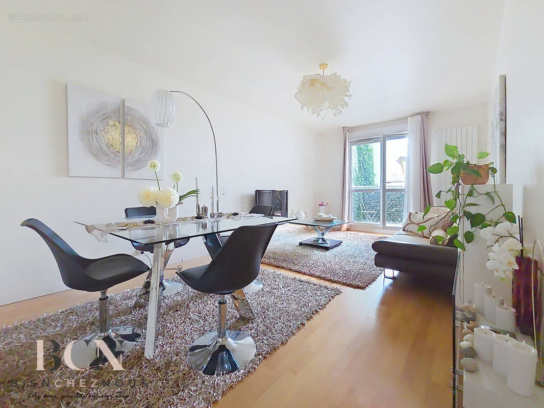 Appartement à AUBERVILLIERS