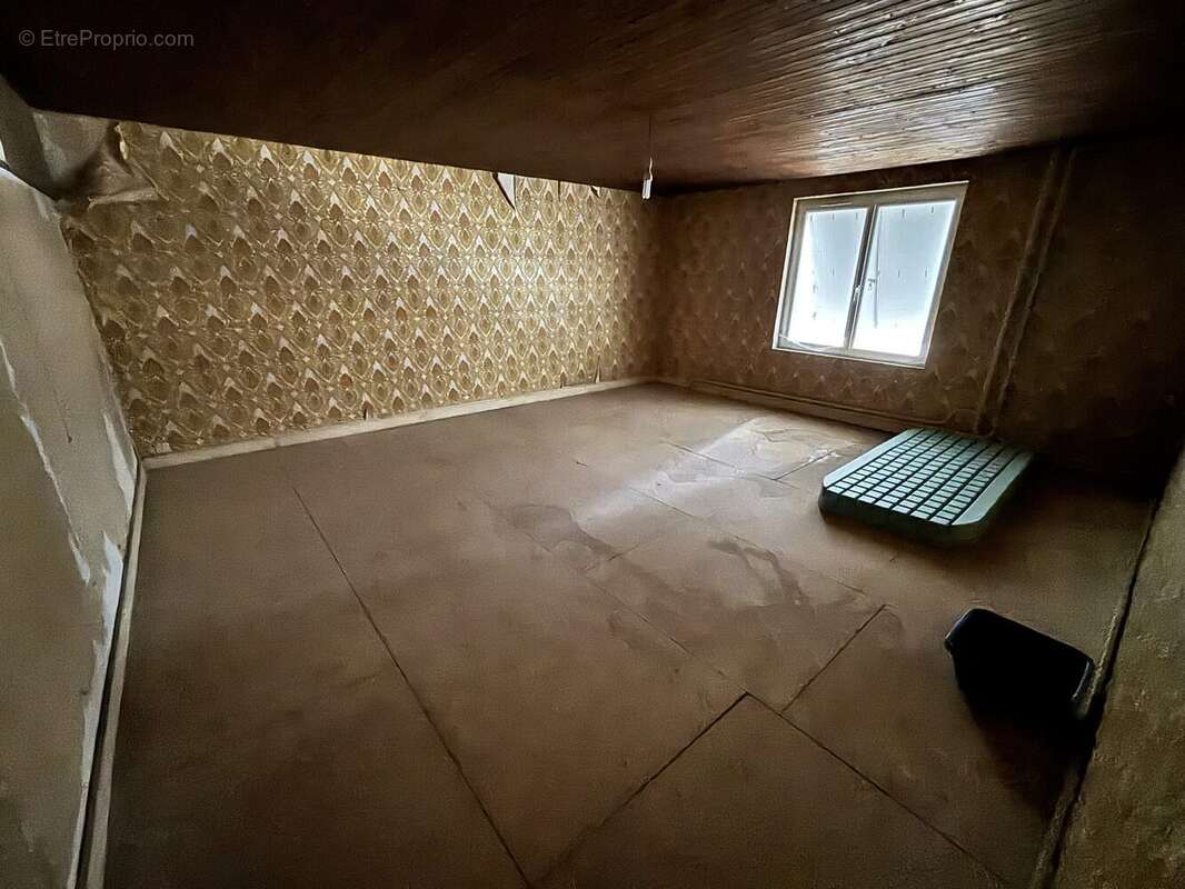 Maison à NEUVILLE-DE-POITOU