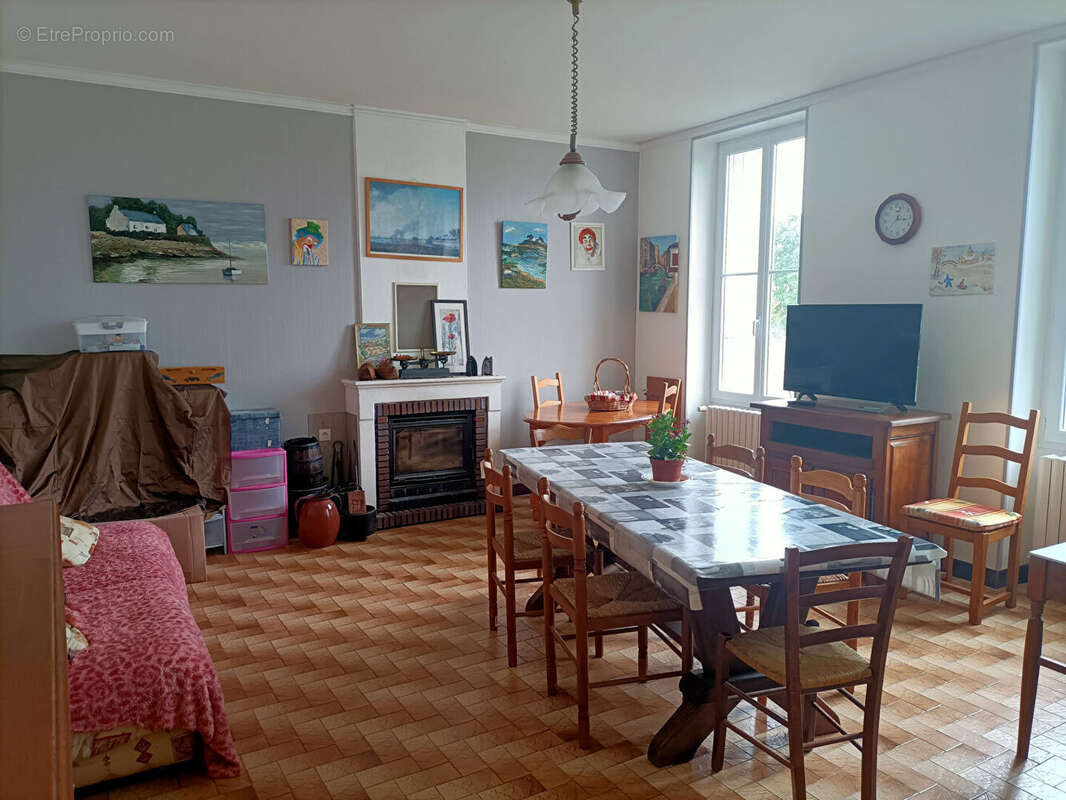 Maison à TONNAY-CHARENTE