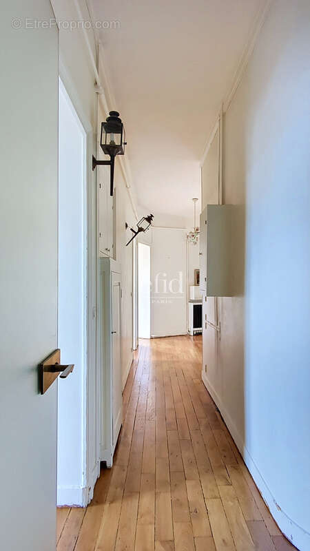 Appartement à PARIS-20E