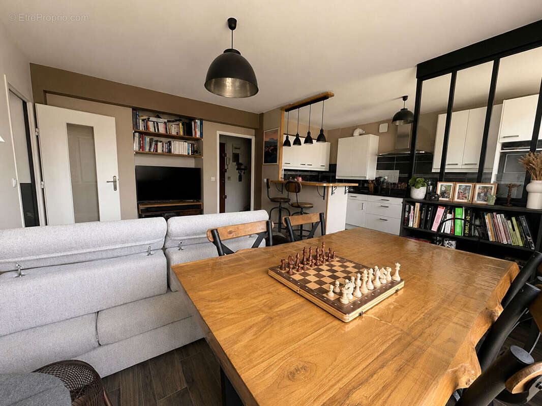 Appartement à BIEVRES
