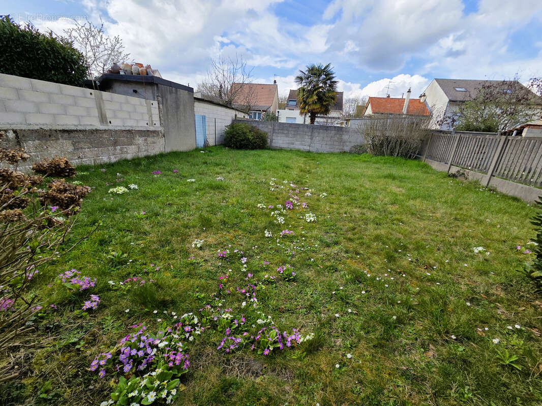 Maison à JUVISY-SUR-ORGE