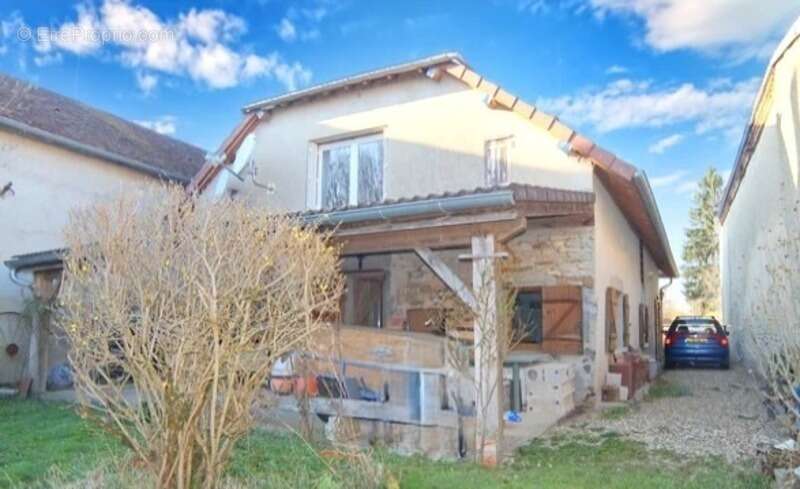 Maison à vendre 5 pièces proche de VILLERS FARLAY (39) - photo 4