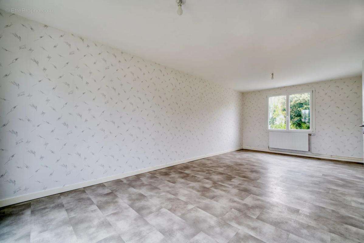 Maison à SAINT-GEORGES-DU-BOIS