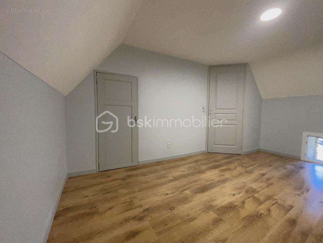 Maison à LA BARRE-DE-SEMILLY