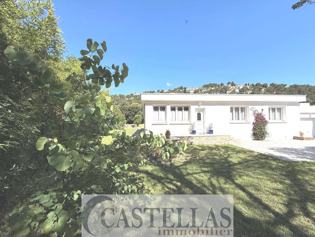Maison à CARNOUX-EN-PROVENCE