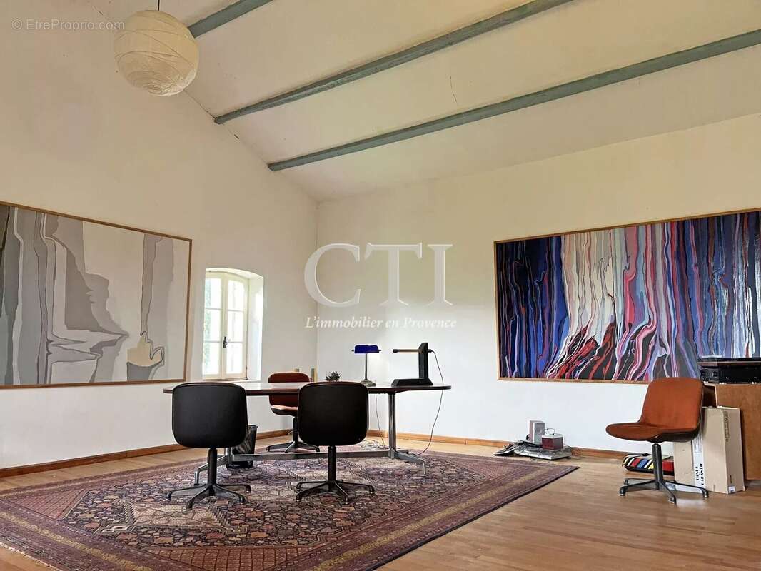 Maison à VAISON-LA-ROMAINE