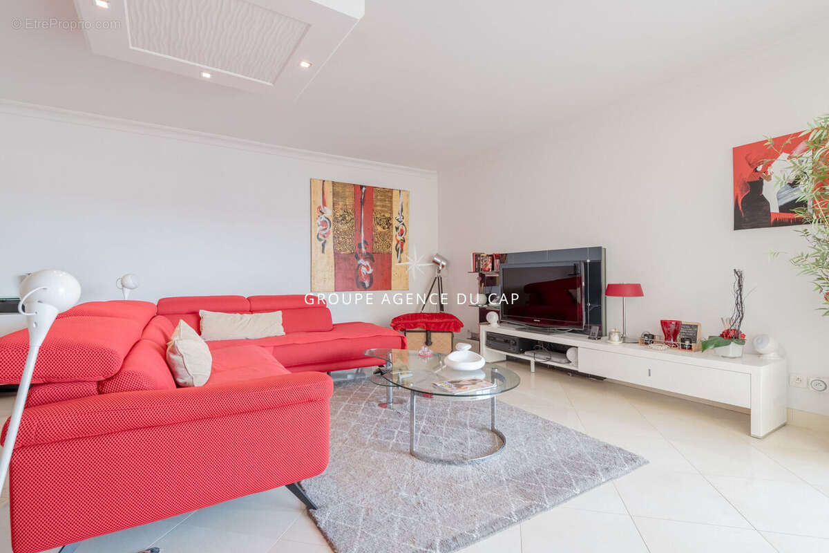 Appartement 3 pièces avec vue dégagée, terrasse et parking privatif à Saint-Raphaël - photo 9