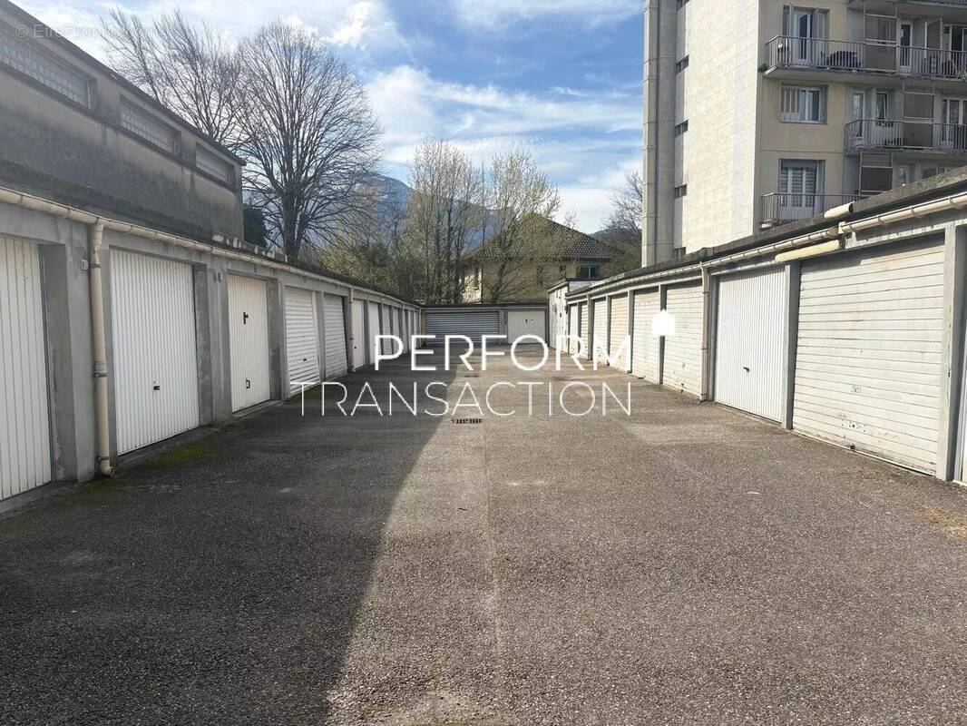 Parking à GRENOBLE