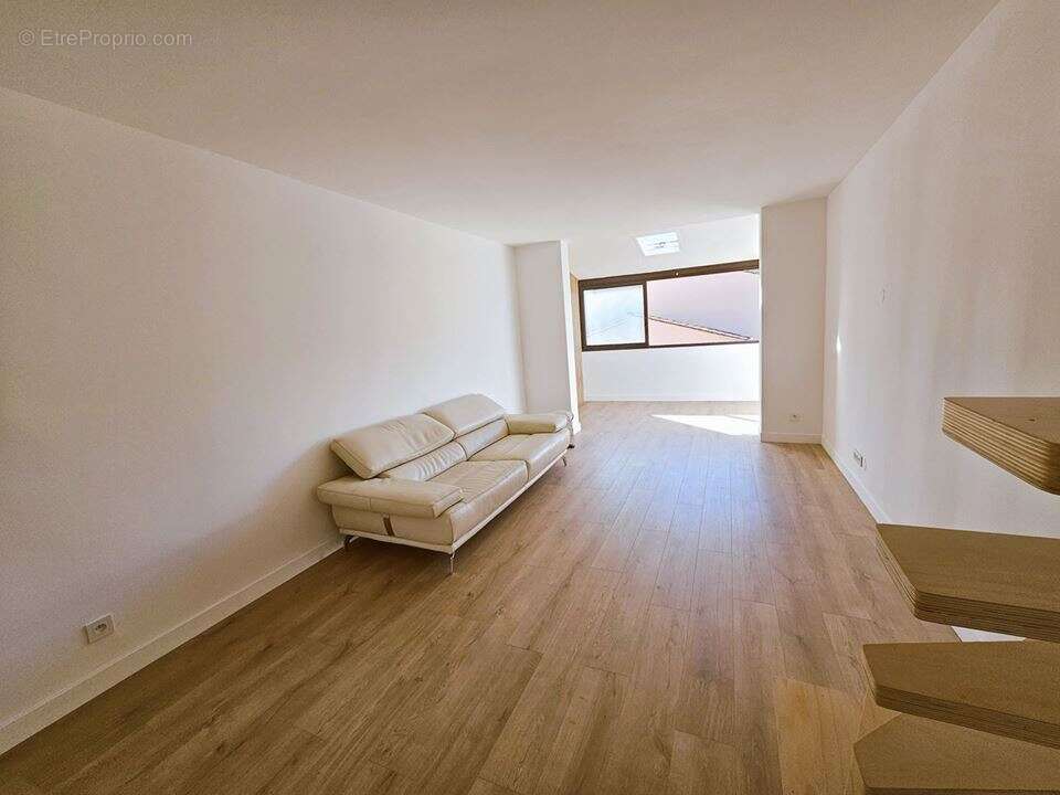 Appartement à MOUGINS