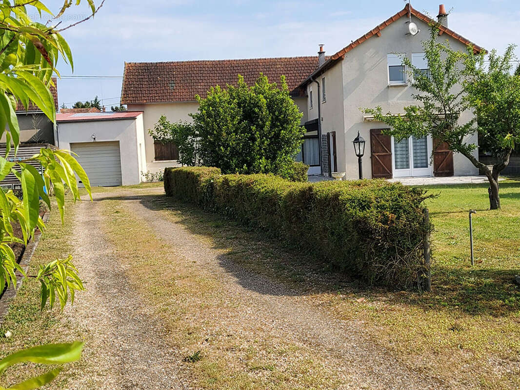 Maison Selles Sur Cher - 5 chambres - photo 18