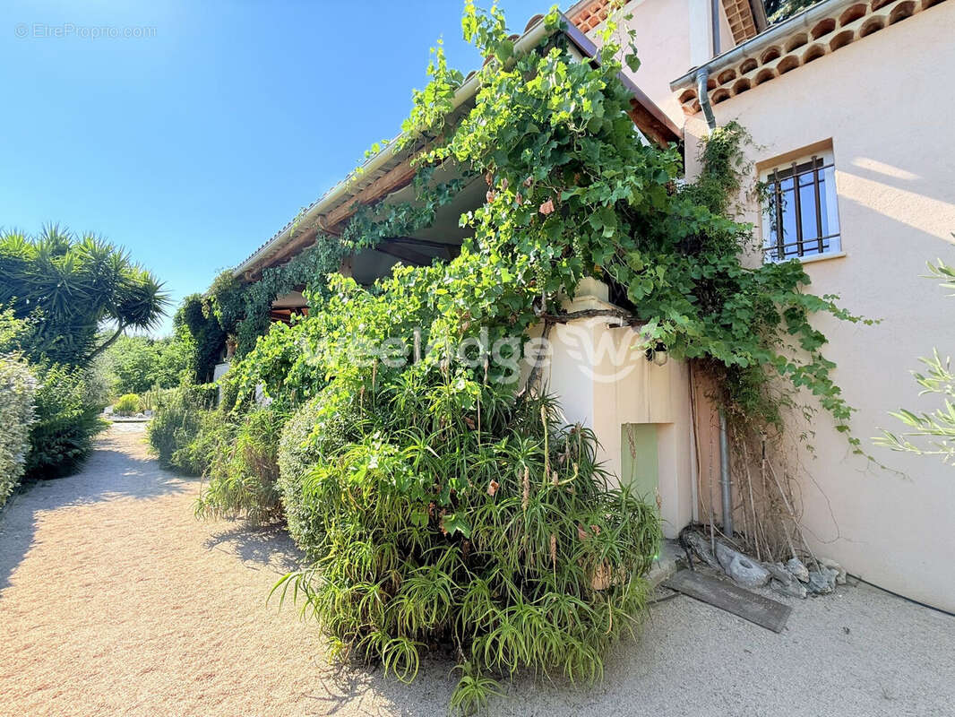 Maison à MONTAUROUX