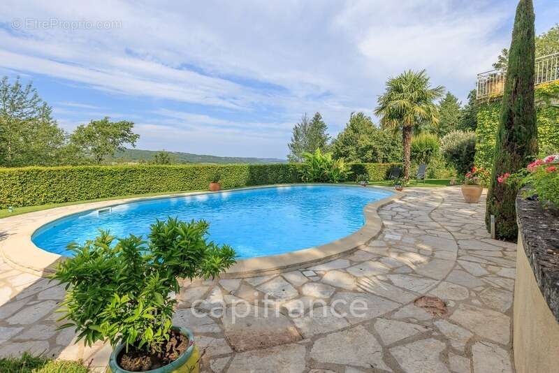 Maison à SAINT-CERE