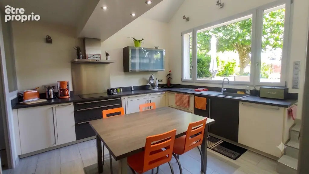 Maison 7 pièces 144 m² à vendre à Chatellerault (86100) - photo 6
