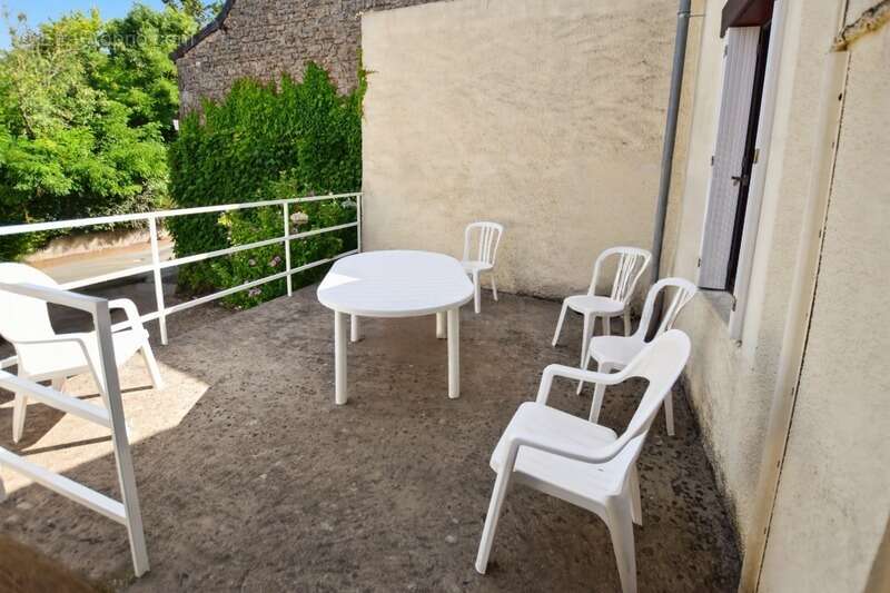 Maison à SAINT-MAURICE-LES-COUCHES