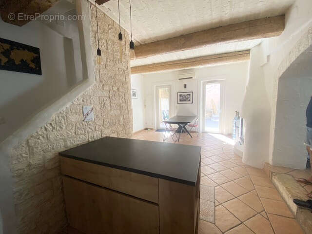 Maison à LE REVEST-LES-EAUX