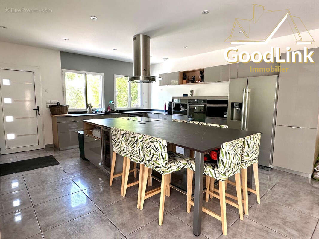 Maison 155 m² à Egly  - photo 9